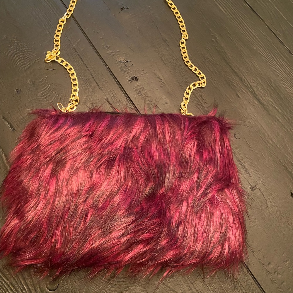 Purple clutch